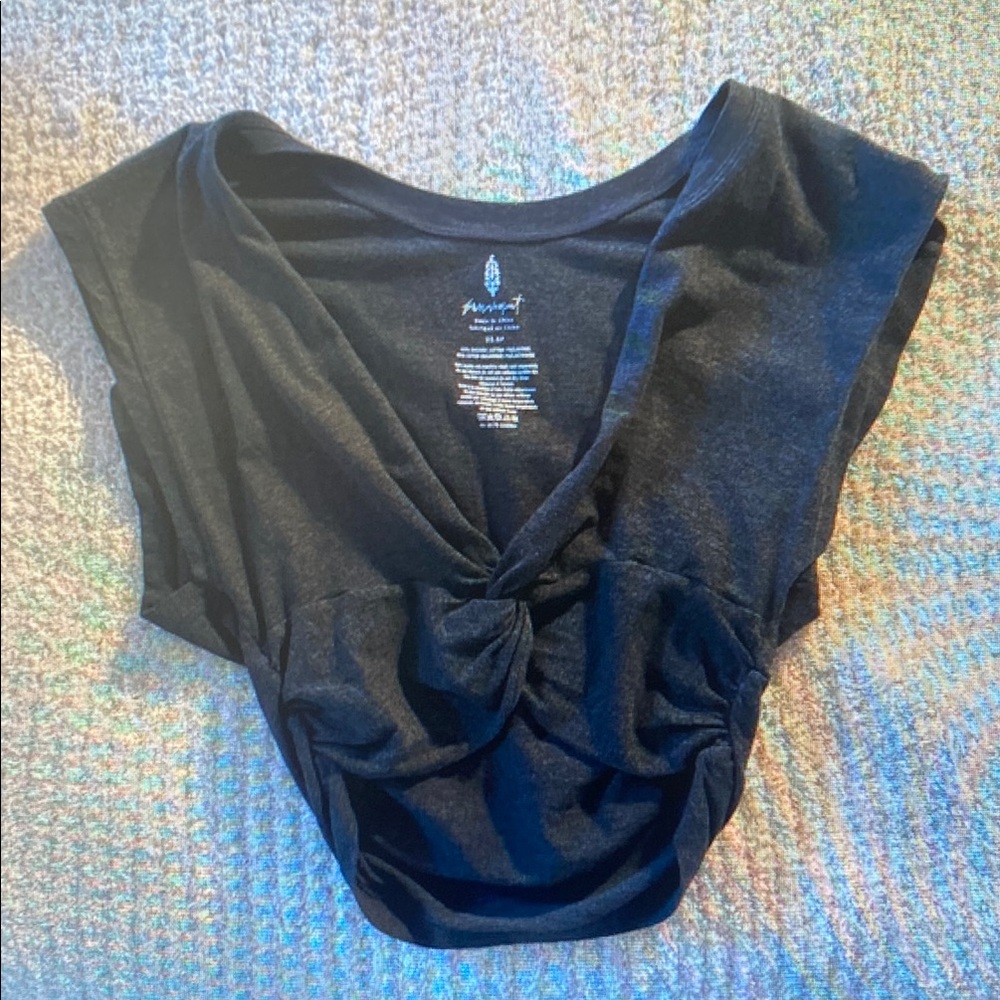 Black Knot Front Women's Top